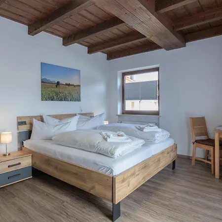 Casa de hóspedes Gaestehaus Koepf 3*